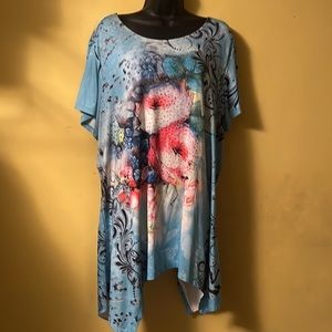 COPY - Lifestyle Woman 1X turquoise print rhinestone studded blouse high-lo hem